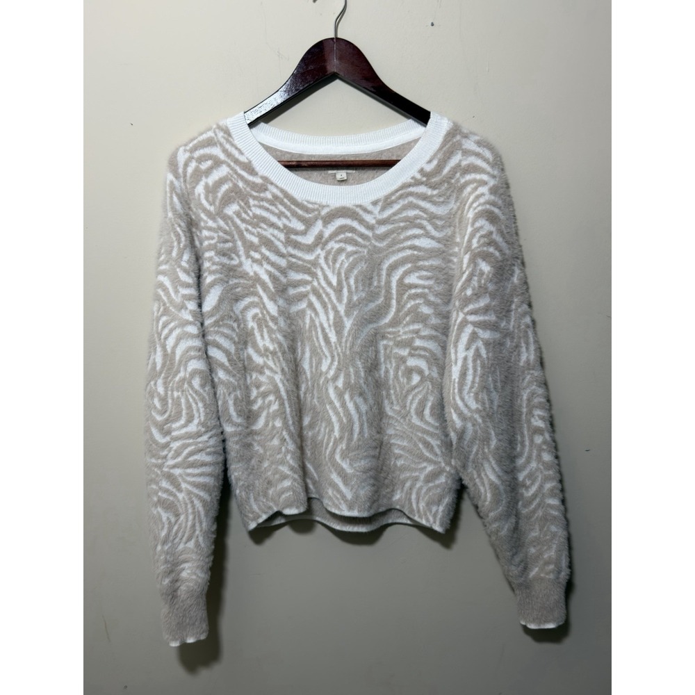 Pilcro Anthropologie Women's Sweater White Beige Fuzzy Soft Animal Print Small - Picture 2 of 8